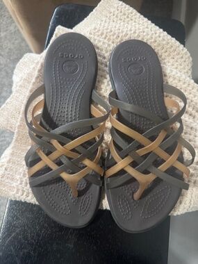 Croc sandals size 9